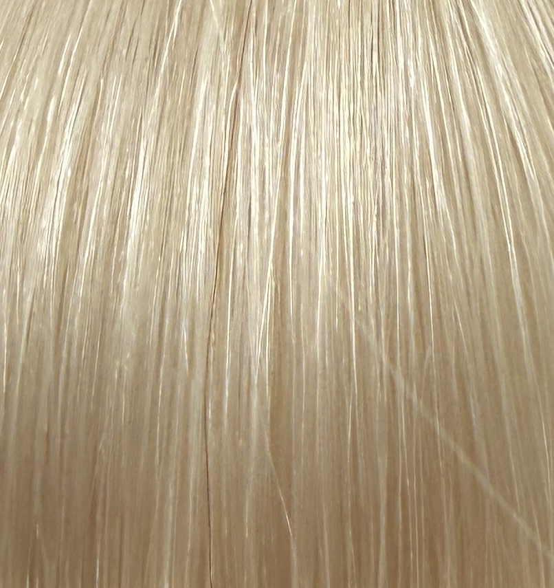 INVISIBLE WEFT