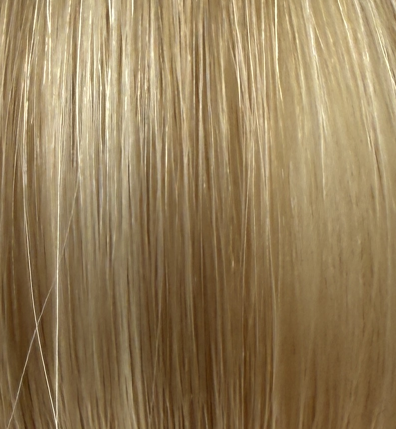 INVISIBLE WEFT
